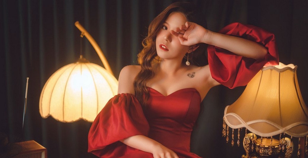 手工婚紗,婚紗訂製,婚紗禮服,婚紗出租,手工白紗推薦,個人寫真,個人攝影,個人藝術照